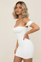 Wavy Bob new pose white